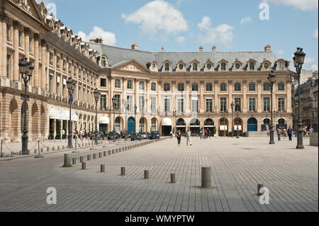 Place Vendôme Die fünf ist der königlichen "Plätze" von Paris und liegt inmitten der Stadt zwischen der Pariser Oper und im dem Tuileriengarten Banque D'Images