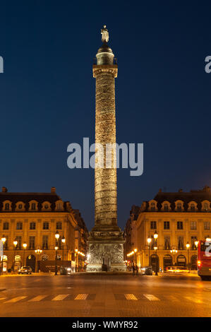 Place Vendôme Die fünf ist der königlichen "Plätze" von Paris und liegt inmitten der Stadt zwischen der Pariser Oper und im dem Tuileriengarten Banque D'Images