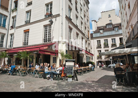 Paris, Marais, Place du Marché Sainte Catherine Banque D'Images