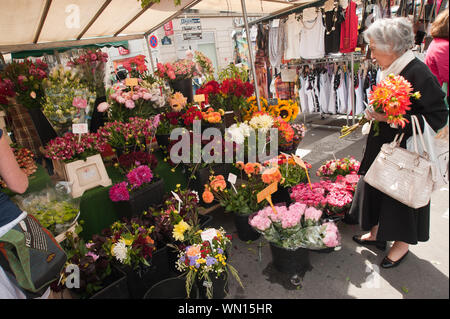 Paris, Markt bei Maubert-Mutualite - Paris, marché à Maubert-Mutualite Banque D'Images