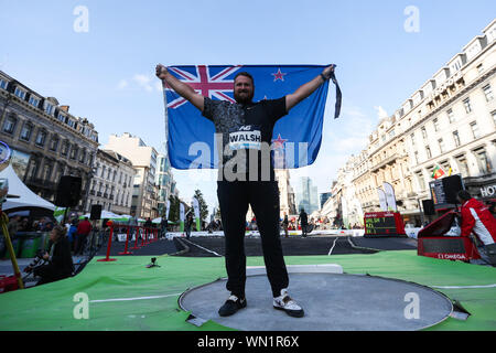 Bruxelles, Belgique. 12Th Mar, 2019. Tomas Walsh de la Nouvelle-Zélande célèbre après le lancer du poids hommes finale de la finale de la Ligue de diamant de l'IAAF 2019 à Bruxelles, Belgique, le 5 septembre 2019. Credit : Zheng Huansong/Xinhua/Alamy Live News Banque D'Images