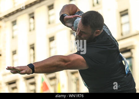 Bruxelles, Belgique. 12Th Mar, 2019. Tomas Walsh de la Nouvelle-Zélande est en concurrence au cours de la Men's lancer du poids final de la finale de la Ligue de diamant de l'IAAF 2019 à Bruxelles, Belgique, le 5 septembre 2019. Credit : Zheng Huansong/Xinhua/Alamy Live News Banque D'Images