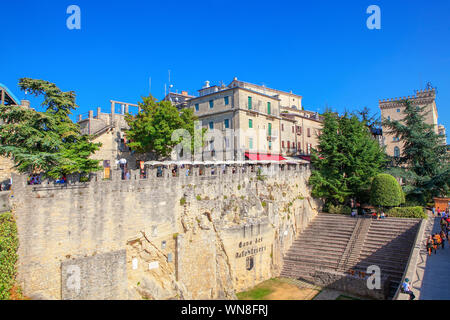 Cava dei Balestrieri, ville de San Marino Banque D'Images