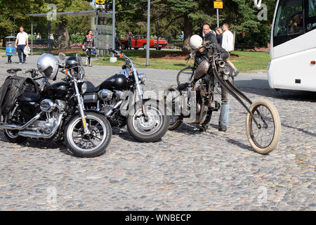 Les motos garées en Mäntä Messut bike show Mansen (Tampere juste piston en anglais), Tampere, Finlande Banque D'Images