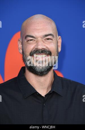 North Hollywood, CA. 12Th Mar, 2019. Aaron Goodwin au niveau des arrivées pour HGTV a une très BRADY, la première série de rénovation Hotel, North Hollywood, CA le 5 septembre 2019. Credit : Derek Storm/Everett Collection/Alamy Live News Banque D'Images