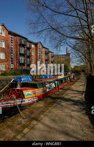 Tameside du bassin de Portland Apartments , Ashton-under-Lyne, Stockport Junction Canal Forêt Pic, Ashton, Huddersfield Canal Canal étroit Banque D'Images