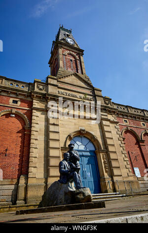 Tameside Statue juge Jack Lord Pendry Square Stalybridge commémorant It's a Long Way to Tipperary Banque D'Images