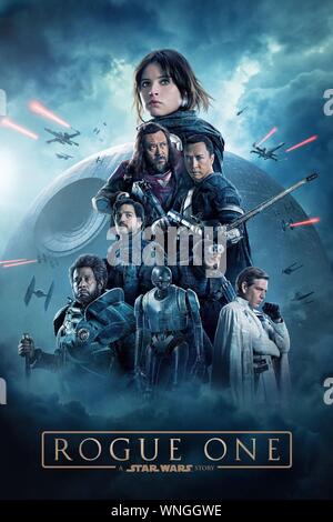 Un Rogue : Une Histoire Star Wars Année : 2016 USA Réalisation : Gareth Edwards Felicity Jones, Diego Luna, Donnie Yen, Wen Jiang, Ben Mendelsohn, Forest Whitaker, Riz Ahmed Poster Banque D'Images