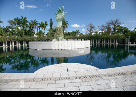 Holocaust Memorial à Miami Beach, Floride, USA, Amérique latine, la sculpture de l'amour et l'Angoisse Banque D'Images