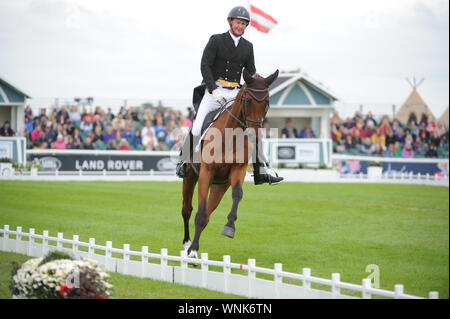 Stamford, au Royaume-Uni. 06 Sep, 2019. Vendredi 6 septembre 2019. Land Rover Burghley Horse Trials, Stamford, Lincolnshire UK. La phase de dressage de 2 jour 4. Matthew Heath équitation Le Lion Crédit : Julie Priestley/Alamy Live News Banque D'Images