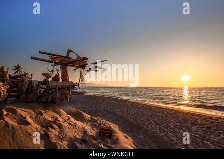 Puerto Vallarta Plages, couchers de soleil et une vue pittoresque sur l'océan Banque D'Images