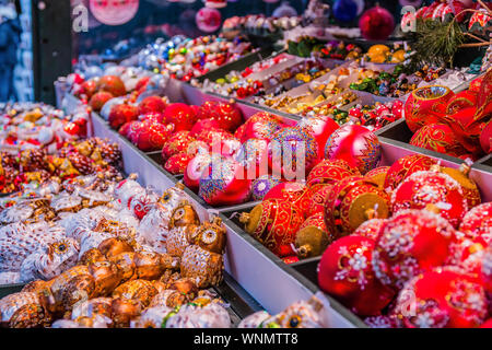 Salzbourg, Autriche. Décorations de Noël Marché de Noël à Salzbourg. Banque D'Images