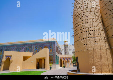 DOHA, QATAR - 10 juillet 2019 ; Katara Cultural Village pigeonniers et de la mosquée Masjid Katara de Doha, Qatar Banque D'Images