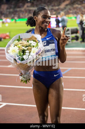 Bruxelles - Belgique - 6 sept : Dina Asher-Smith (GBR) célèbre sa victoire dans le 100m au Stade Roi Baudouin, Bruxelles, Belgique sur le 6 septembre 2019. Gary Mitchell/Alamy Live News Banque D'Images