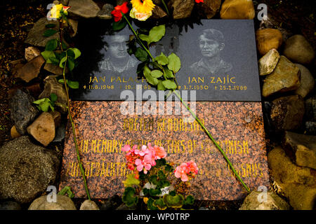 Mémorial à Jan Palach et Jan Zajic brûlé qui eux-mêmes en vie en 1969 pour protester contre l'invasion soviétique. La place Wenceslas (Vaclavske nam) Prag Banque D'Images