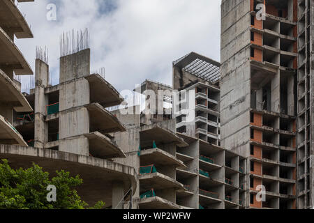 Partiellement terminé massive du développement résidentiel et du site de construction à Ho Chi Minh City, Vietnam, Asie du sud-est Banque D'Images