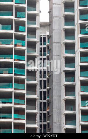 Partiellement terminé massive du développement résidentiel et du site de construction à Ho Chi Minh City, Vietnam, Asie du sud-est Banque D'Images