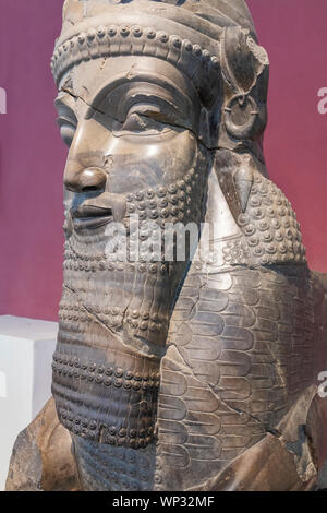 La colonne, Persépolis, capitale de l'Iran ancien musée, Musée National d'Iran, Téhéran, Iran Banque D'Images