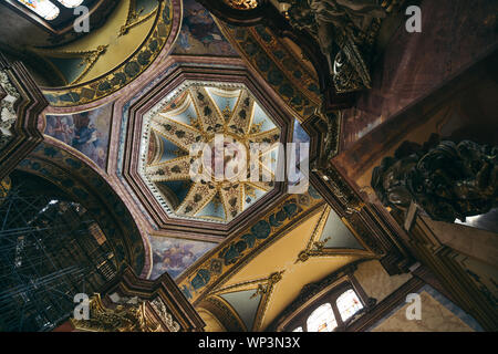 Olomouc, République tchèque - 19 juin 2019 : Intérieur de l'église de Saint Michael Banque D'Images