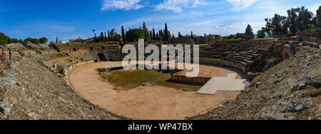 Amphithéâtre romain des ruines de Merida dans la ville romane d'Emerita Augusta, Banque D'Images