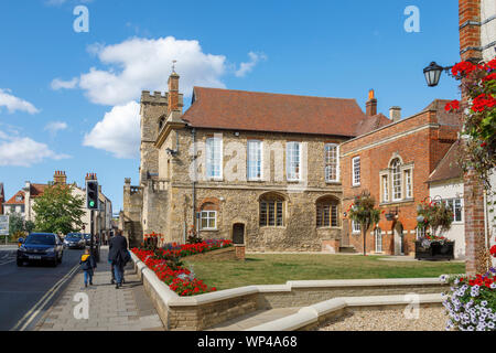 Guildhall et médiévale et de l'hôpital du Roysse Grammar School, bâtiments historiques d'Abingdon-on-Thames, Oxfordshire, le sud-est de l'Angleterre, lors d'une journée ensoleillée Banque D'Images