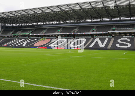 Milton Keynes, Royaume-Uni. Sep 7, 2019. Sky Bet League 1 match entre MK Dons et l'AFC Wimbledon à Stade MK, Milton Keynes le samedi 7 septembre 2019. (Crédit : John Cripps | MI News) usage éditorial uniquement, licence requise pour un usage commercial. Photographie peut uniquement être utilisé pour les journaux et/ou magazines des fins éditoriales Crédit : MI News & Sport /Alamy Live News Banque D'Images