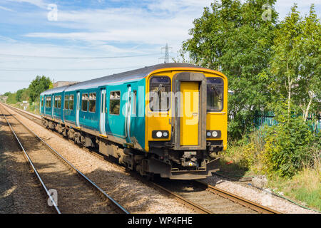 Diesel générique DMU ou sur un train de chemin de fer britannique couramment utilisés sur les principales lignes ferroviaires rurales et pour les services de banlieue au Royaume-Uni Banque D'Images
