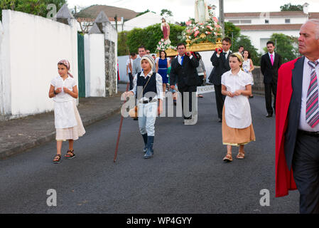 Procession catholique de Saint Vincent Ferreira - Ponta Delgada, Açores Banque D'Images