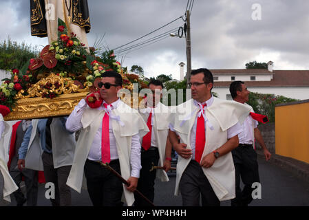 Procession catholique de Saint Vincent Ferreira - Ponta Delgada, Açores Banque D'Images