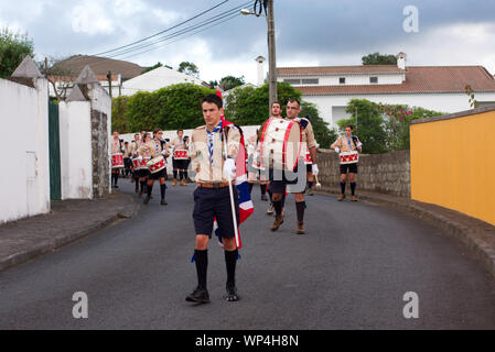 Procession catholique de Saint Vincent Ferreira - Ponta Delgada, Açores Banque D'Images