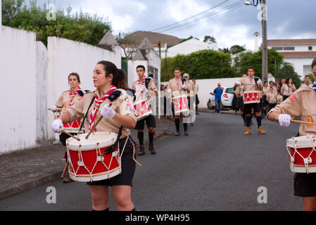 Procession catholique de Saint Vincent Ferreira - Ponta Delgada, Açores Banque D'Images