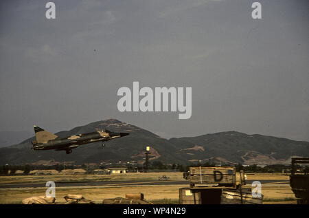 Vietnam-Krieg / Guerre du Vietnam - USAF United States Air Force Convair F-102 Delta Dagger UN Banque D'Images