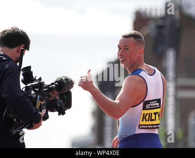 La société britannique Richard Kilty après avoir remporté le le 100 m au cours de la grande ville de Stockton. Banque D'Images