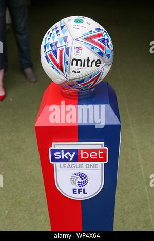 Milton Keynes, Royaume-Uni. Sep 7, 2019. Sky Bet League 1 match entre MK Dons et l'AFC Wimbledon à Stade MK, Milton Keynes le samedi 7 septembre 2019. (Crédit : John Cripps | MI News) usage éditorial uniquement, licence requise pour un usage commercial. Photographie peut uniquement être utilisé pour les journaux et/ou magazines des fins éditoriales Crédit : MI News & Sport /Alamy Live News Banque D'Images