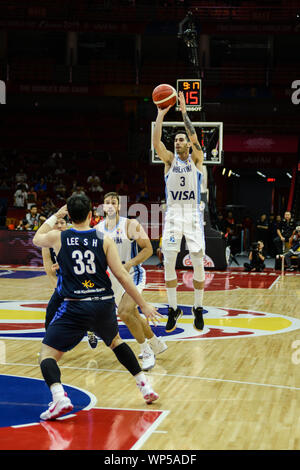 Luca Vildoza (Argentine) tournage contre la Corée du Sud. Coupe du Monde de Basket-ball de la FIBA, Chine 2019. Premier tour Banque D'Images