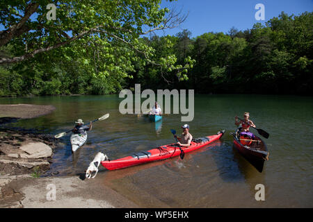 Les kayakistes,] Desoto State Park, Fort Payne, Alabama Banque D'Images