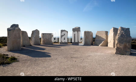 Mémoire de pierres sculptées en pierre de Portland à tout carrière située sur l'Île de Portland, Dorset Banque D'Images