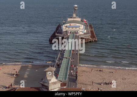 La jetée de Bournemouth en été Banque D'Images