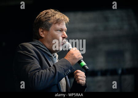 Vienne, Autriche, 07th Nov, 2019. Les Verts autrichiens commencent par la chef du Parti Vert allemand Robert Habeck en tant qu'invité dans la campagne électorale pour l'élection du Conseil National en 2019. Credit : Franz Perc / Alamy Live News Banque D'Images