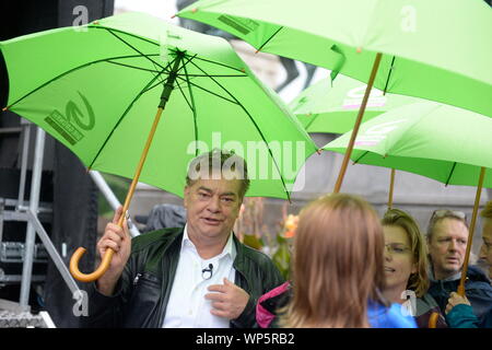 Vienne, Autriche, 07th Nov, 2019. Les Verts autrichiens commencent par le premier candidat Werner Kogler dans la campagne électorale pour les élections du Conseil National en 2019. Credit : Franz Perc / Alamy Live News Banque D'Images