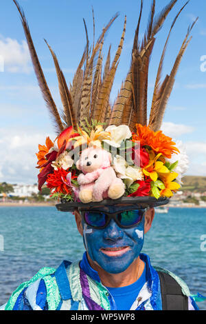 Swanage, Dorset, UK. 7 septembre 2019. Les foules affluent vers la ville balnéaire de Swanage à profiter de la danse, avec plus de 50 équipes, notamment de la danse morris dancing pour Swanage Folk Festival. Morris dancer - membre de la frontière d'Exmoor Morris. Credit : Carolyn Jenkins/Alamy Live News Banque D'Images