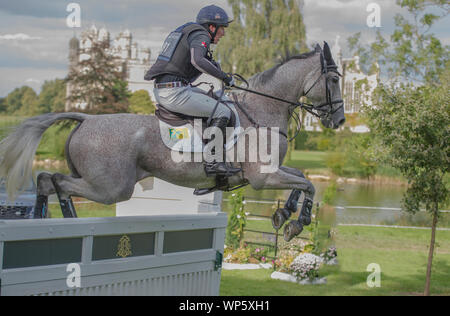 Stamford, UK, samedi 7 septembre, 2019. Oliver Townend (GBR) équitation classe Ballaghmor pendant le Land Rover Burghley Horse Trials, phase de cross-country. © Julie Priestley/Alamy Live News Banque D'Images