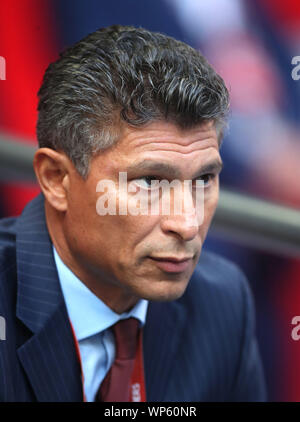 Krasimir Balakov Bulgarie manager lors de l'Euro 2020 Groupe admissible un match au stade de Wembley, Londres. Banque D'Images