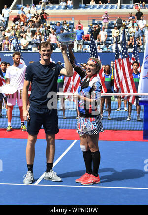 New York, USA. 07Th Nov, 2019. Flushing Meadows New York US Open Tennis Jour 12 06/09/2019 Beth Mattek-Sands (USA) et Jamie Murray (GBR) win finale du Crédit : Roger Parker/Alamy Live News Banque D'Images