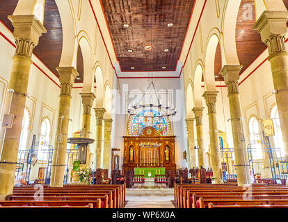 Gibraltar, Royaume-Uni - le 29 juin 2019. Nef de la cathédrale Holy Trinity. Gibraltar, territoire britannique d'outre-mer. UK. Banque D'Images