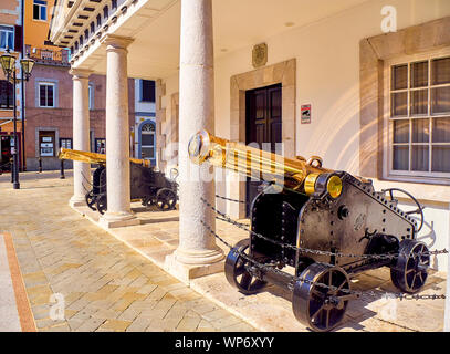 Lieu couvent, connu familièrement à Gibraltar en tant que numéro 6, le quartier général de Sa Majesté britannique, le Gouvernement de Gibraltar. Banque D'Images