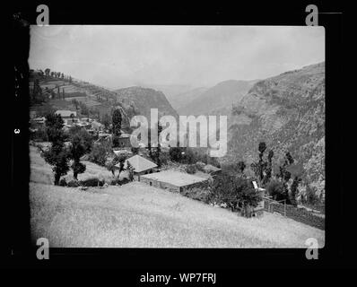 Le Liban. Ehden à Les Cèdres. Village de Hasrun à bas la vallée de la Qadisha Banque D'Images