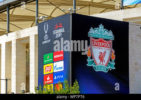 Vodafone BJK Park Stadium, le Liverpool FC et des caméras de sécurité avant la Super Coupe de l'UEFA 2019 Final. Banque D'Images