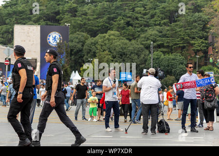 Istanbul / Turquie, Dolmabahce - le 14 août 2019 : Super Coupe de l'UEFA 2019 Final derniers préparatifs autour du parc Arena Vodafone BJK avant le jeu. Banque D'Images