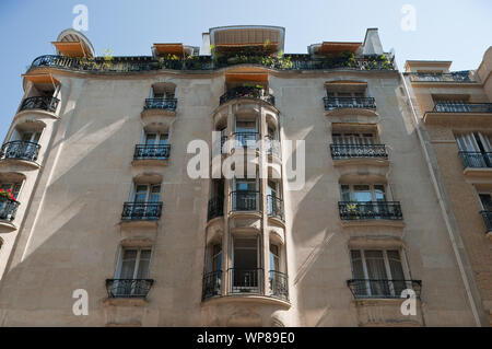 Paris, Architektur, Hector Guimard, Ensemble 17,19,21 rue La Fontaine, 8,10 rue Agar, 43 rue Gros, 1910-1912 Banque D'Images